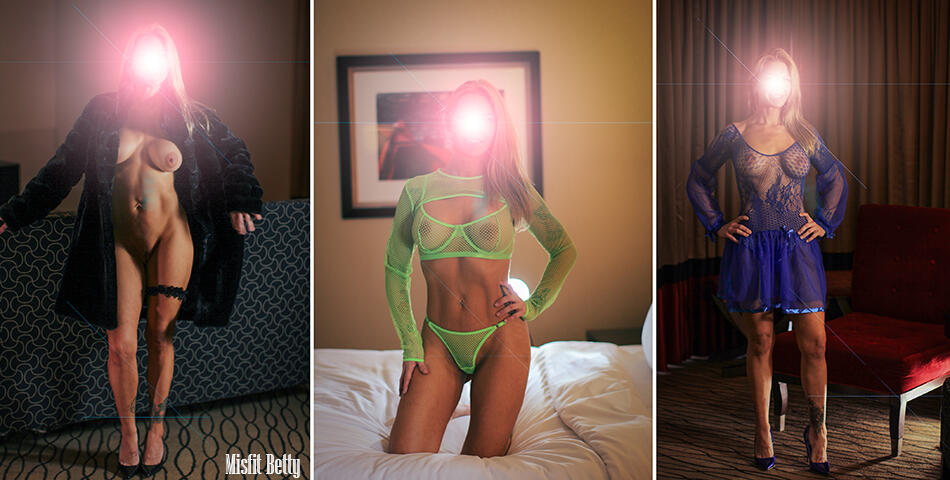 Amazing All American White Chicago escorts.